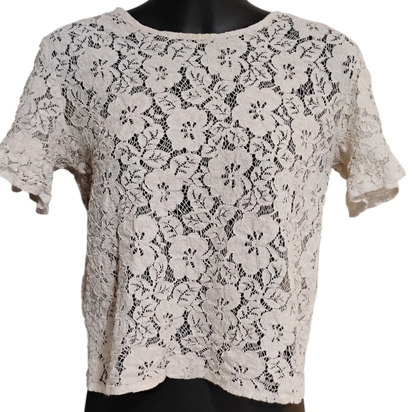 Cream Floral Lace Short Sleeve Blouse Back Keyhole Closure | Size 4 - Picture 8 of 8